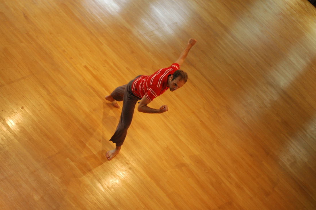 ‘英亚官网首页’《三叉戟》首发“时代英雄”版海报和预告片 陈建斌董勇郝平铸公安之魂(图3) 英亚官方网站