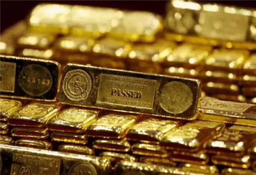 英亚官网:金沙斩获“初心榜”五大青年导演奖 不忘初心蓄力前行(图1) 英亚官网